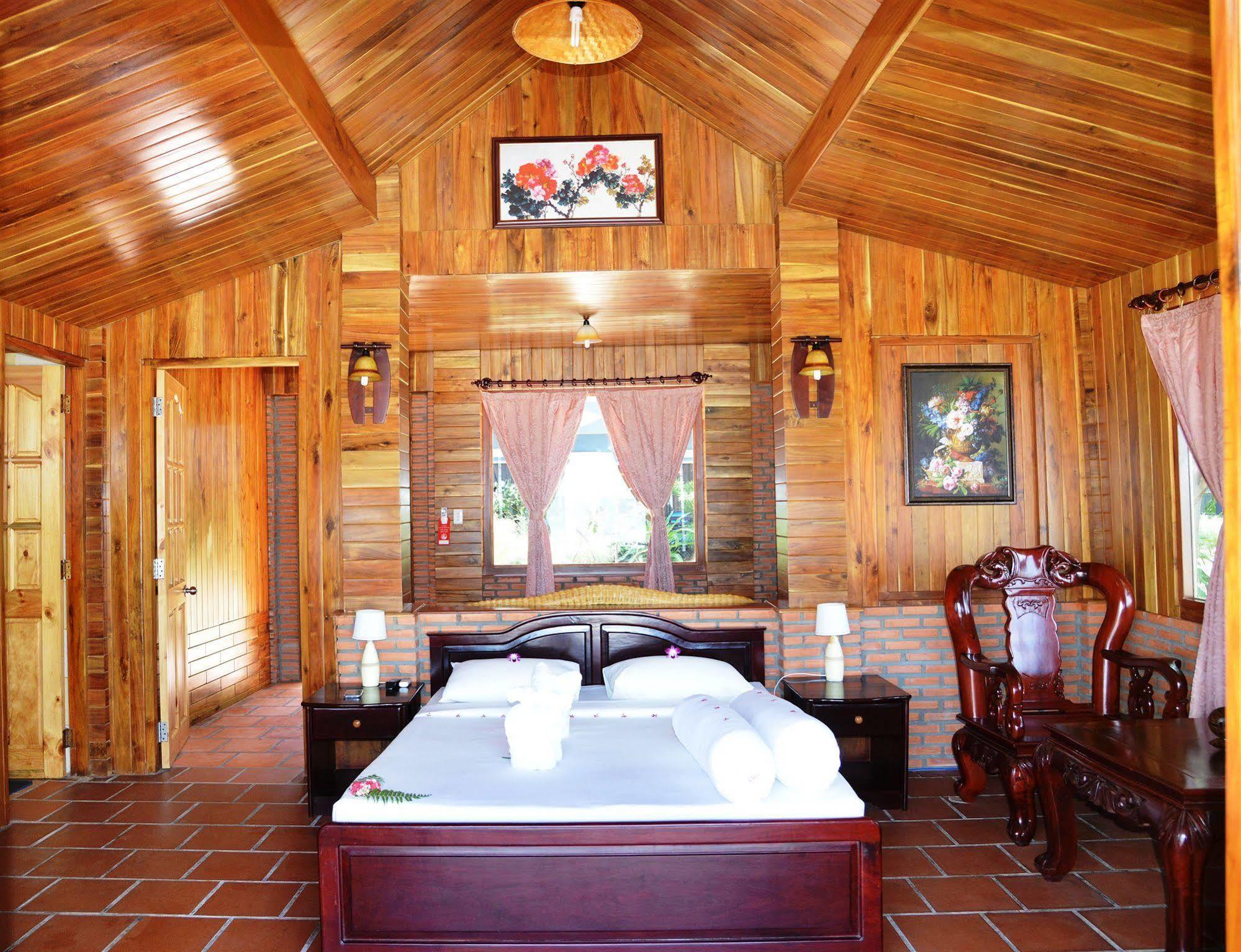 Vinh Suong Seaside Hotel And Resort Phan Thiet Exterior foto